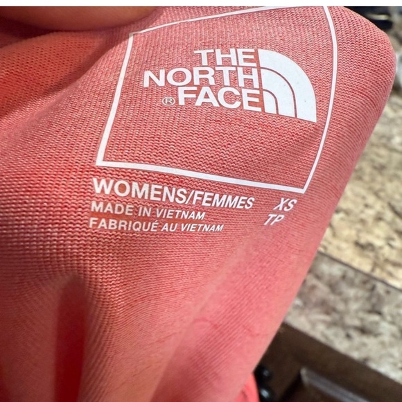 The North Face Vibrant Pink Tank Top - Picture 5 of 9